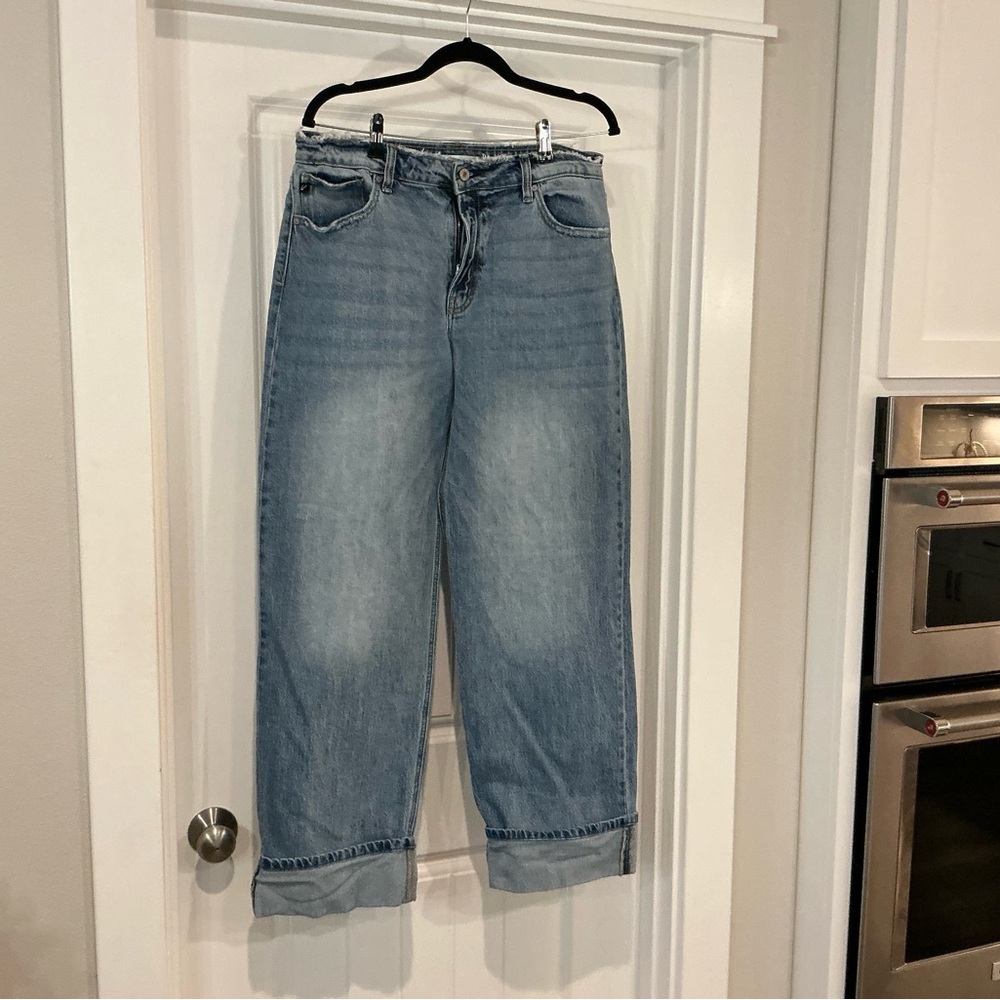 Kancan wide leg jeans with a cuff size 30 new without tags